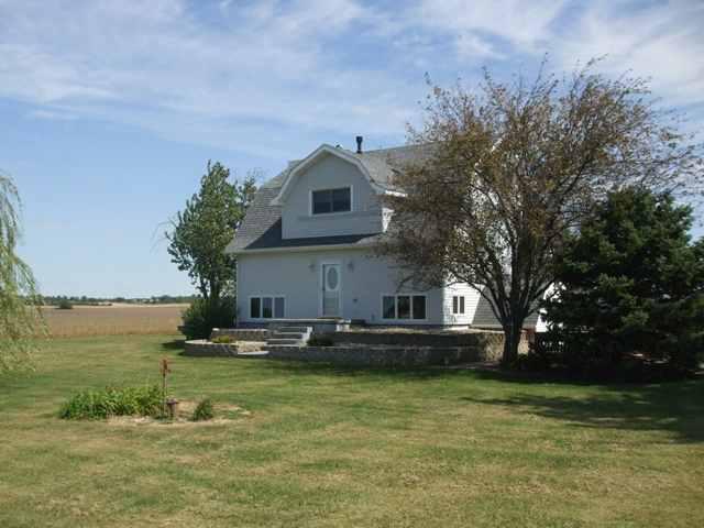 7229 N 2400, Leroy, IL 61752