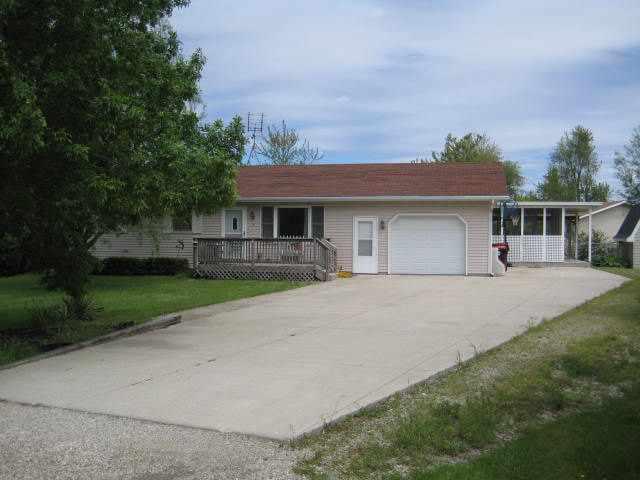 #8 Thomas Ct., Wapella, IL 61777