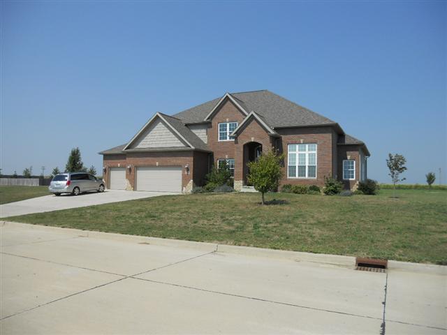 20072 Murray Hill Rd., Bloomington, IL 61705