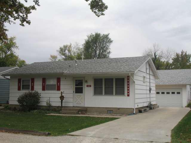 103 S Miller St., Clinton, IL 61727