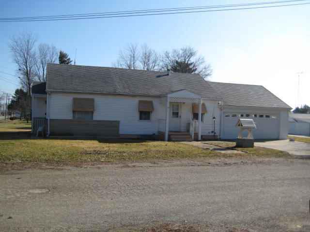 1202 E Jefferson St., Clinton, IL 61727