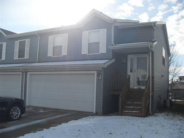 2709 Arrowhead Dr., Bloomington, IL 61704