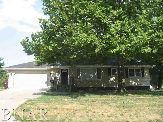 400 N George St., Clinton, IL 61727