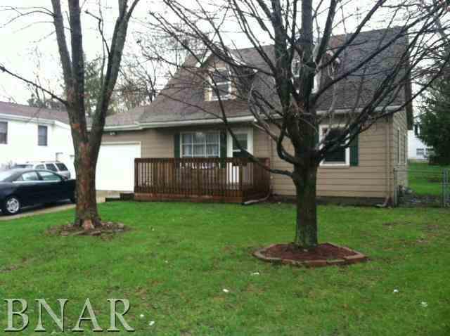 2303 Rainbow Ave., Bloomington, IL 61704