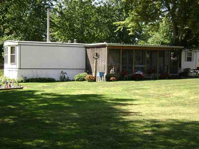 103 Mackinaw St., Kappa, IL 61738