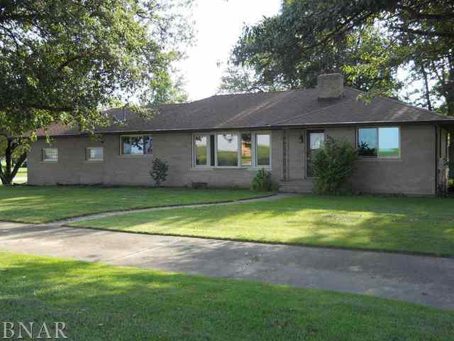 396 N Fayette, El Paso, IL 61738