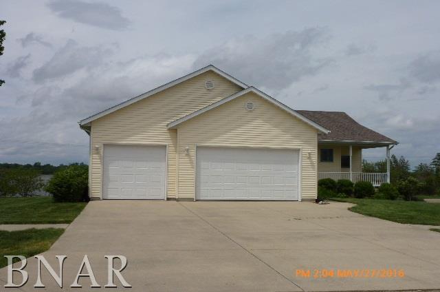 18101 Lakeview Dr., Weldon, IL 61882