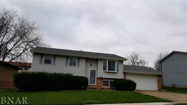 702 Lara Rd., Normal, IL 61761