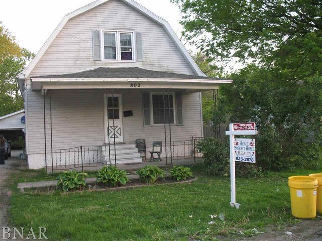 802 E Woodlawn St., Clinton, IL 61727