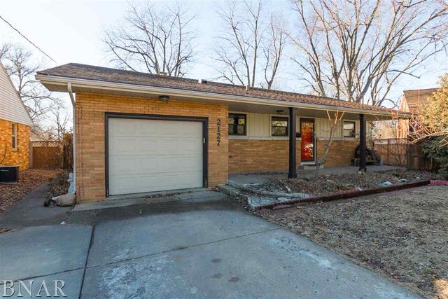 2127 W Edna Ct., Peoria, IL 61604