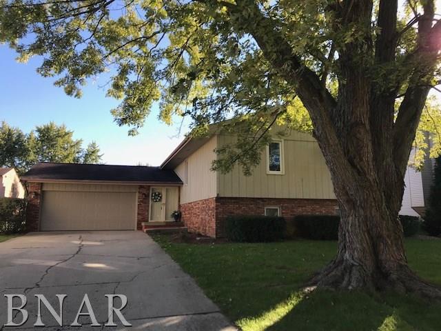 2903 Wellington Way, Bloomington, IL 61704