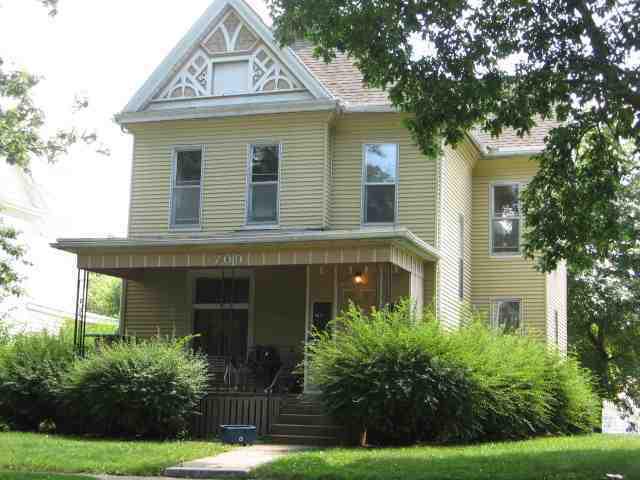 709 E Grove St., Bloomington, IL 61701
