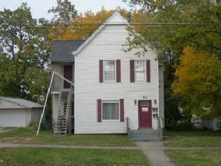 807$ Grove St., Bloomington, IL 61701