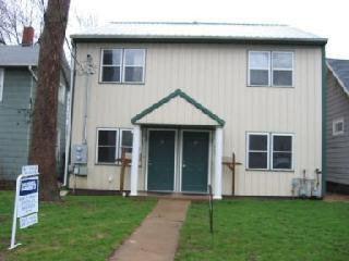903.5 W Washington St., Bloomington, IL 61701