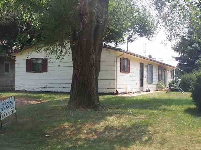 1704 E Washington St., Clinton, IL 61727