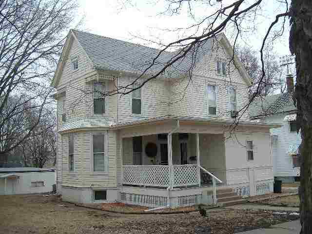 108 E Kelsey St., Bloomington, IL 61701