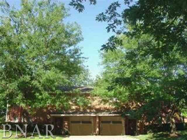 1001 Charlotte Dr., Normal, IL 61761