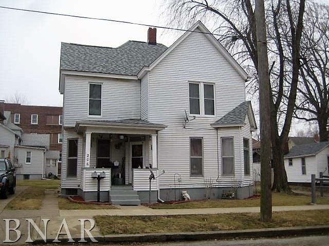 206 S Monroe St., Clinton, IL 61727