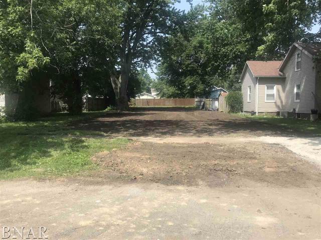 417 N Elm St., Clinton, IL 61727