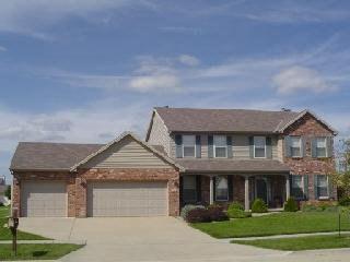 38 Hodgehaven Cir., Bloomington, IL 61704