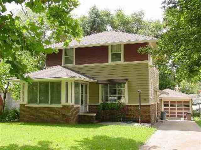 22 Briarwood 22*, Normal, IL 61761