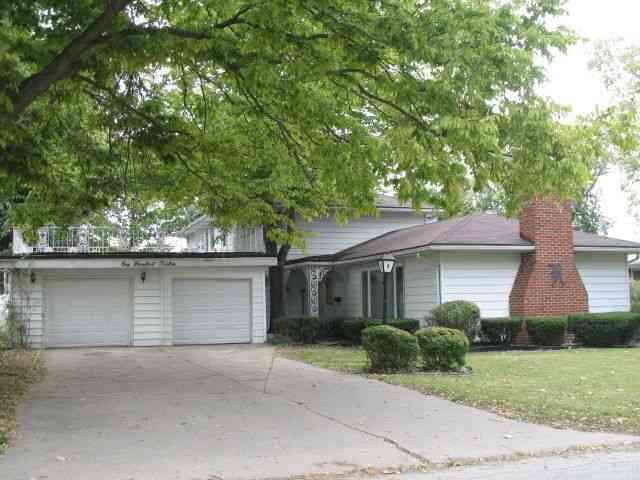 112 S Elm, Clinton, IL 61727