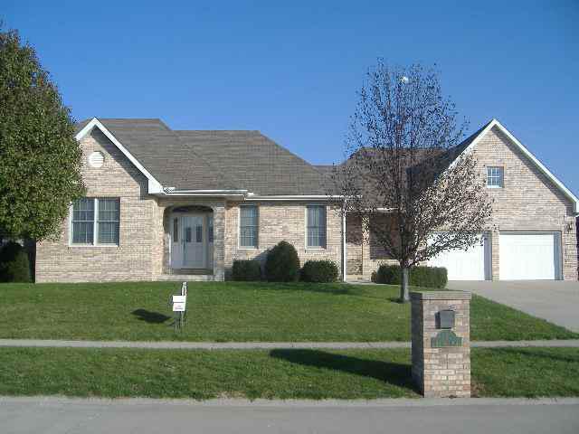 4 Delmar Dr., Clinton, IL 61727