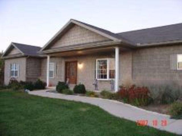 1662 Knapp Dr., Congerville, IL 61729