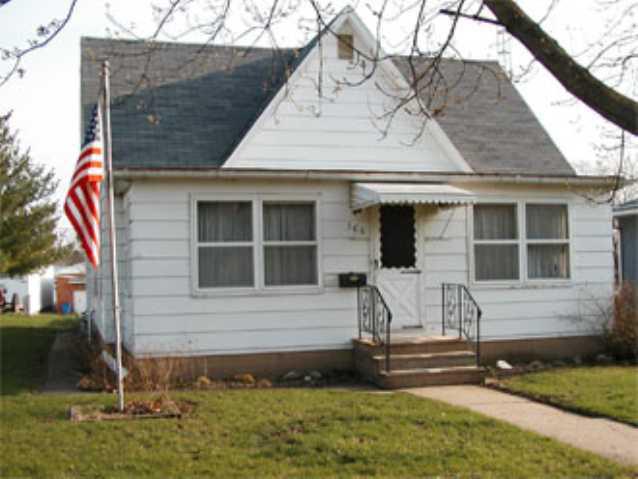 106 W North St., Colfax, IL 61728