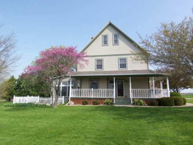 18544 E 700, Bloomington, IL 61704