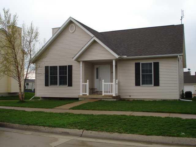 1117 Bull St., Normal, IL 61761