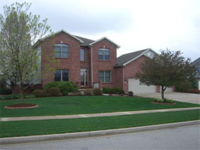 3 Carney Ct., Bloomington, IL 61704
