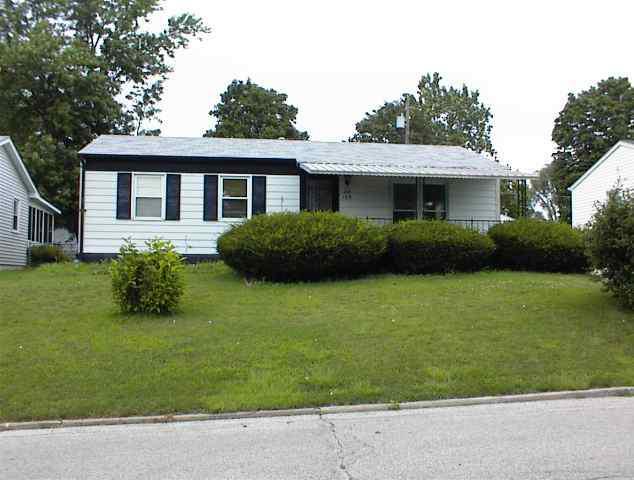 105 Tanner St., Bloomington, IL 61701