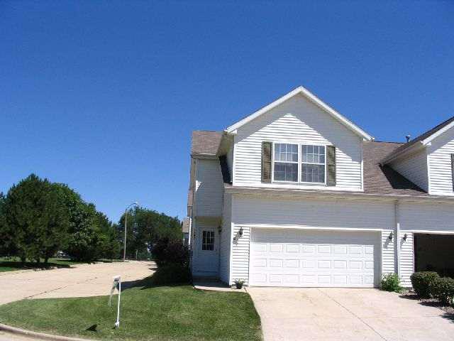 1202 Colonial Ave., Bloomington, IL 61701