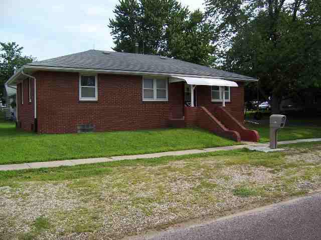 208 E Fast, Mackinaw, IL 61755