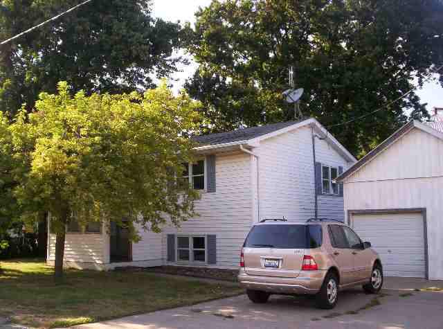 105 W Lantz, Congerville, IL 61829