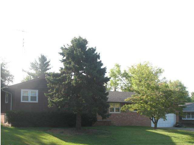 52 Park Ln., Clinton, IL 61727