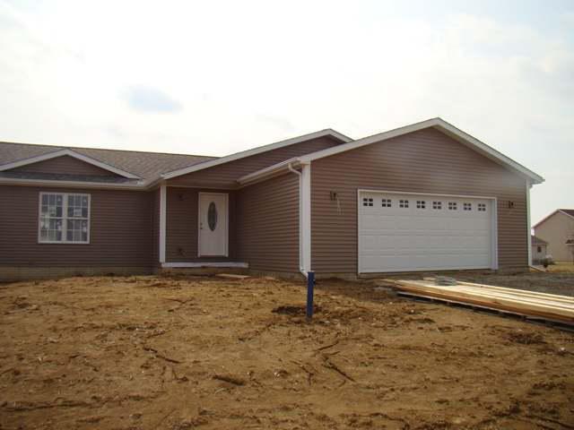 506 Newcastle, Mackinaw, IL 61755
