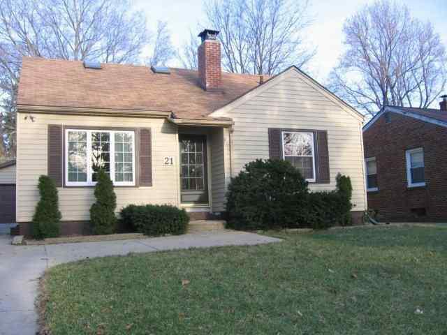 21 Briarwood, Normal, IL 61761
