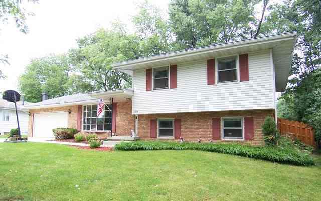 1304 Joan Way, Normal, IL 61761