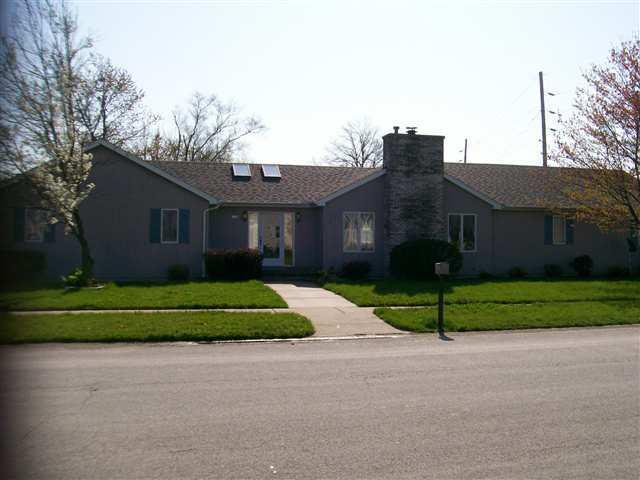 76 Somerset, Clinton, IL 61727