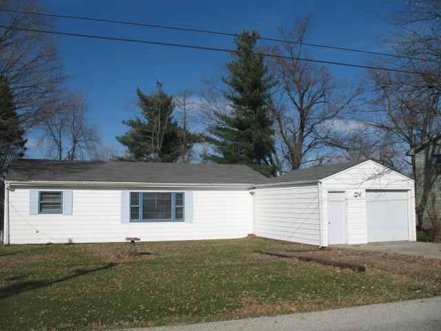 903 Jemima, Clinton, IL 61727