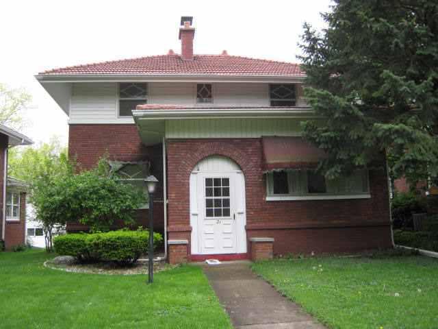 21 Broadway Pl., Normal, IL 61761