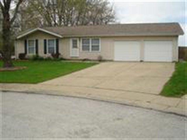11 Bradley Ct., Clinton, IL 61727