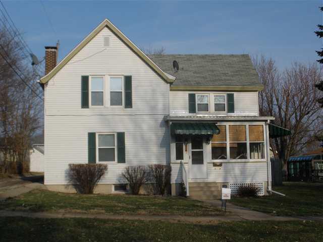 314 S Madison St., Clinton, IL 61727