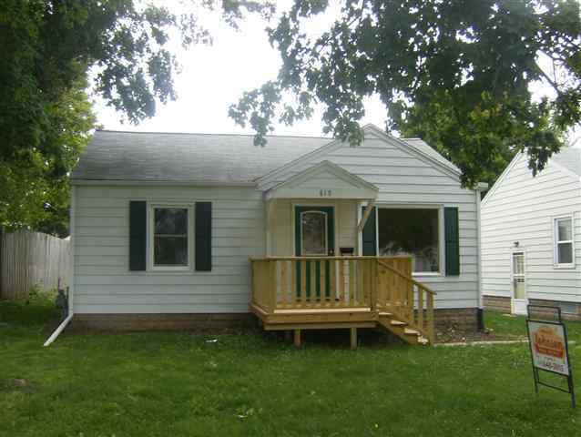 819 N Hamilton, Lincoln, IL 62656