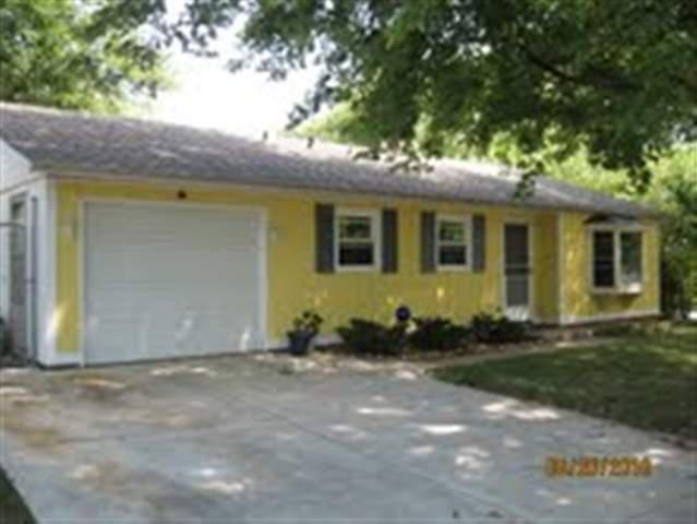 300 Waverly Dr., Normal, IL 61761