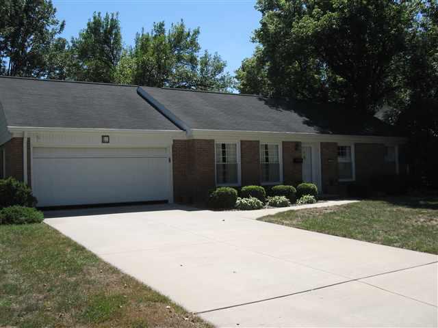 905 Hanlin Ct., Normal, IL 61761