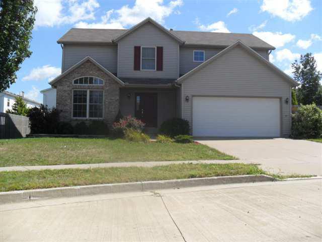 6 Tralee Ct., Bloomington, IL 61704