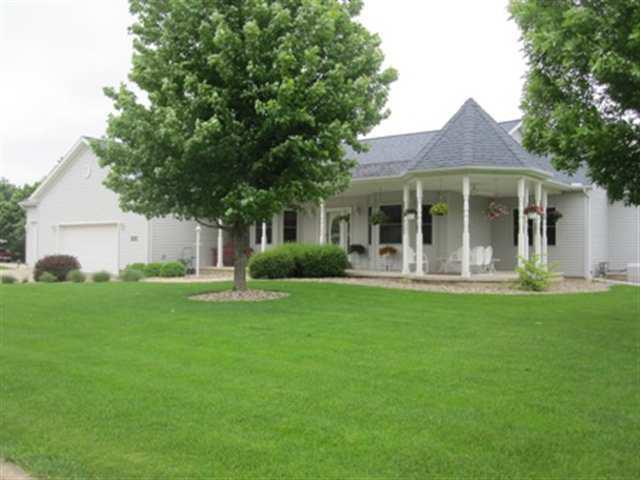 13730 Lucca Forest Dr., Bloomington, IL 61705